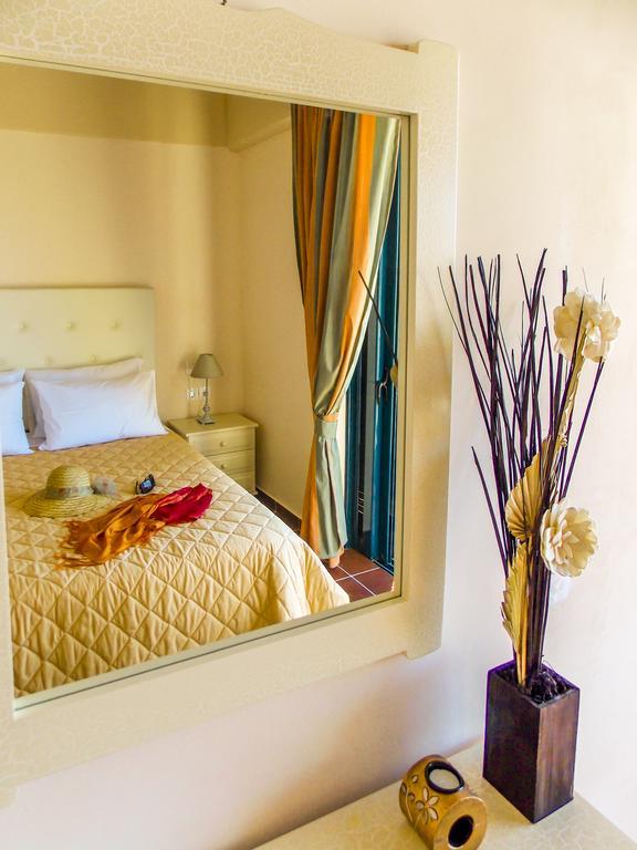 Manto On The Beach Apartments บาร์บาตี ภายนอก รูปภาพ